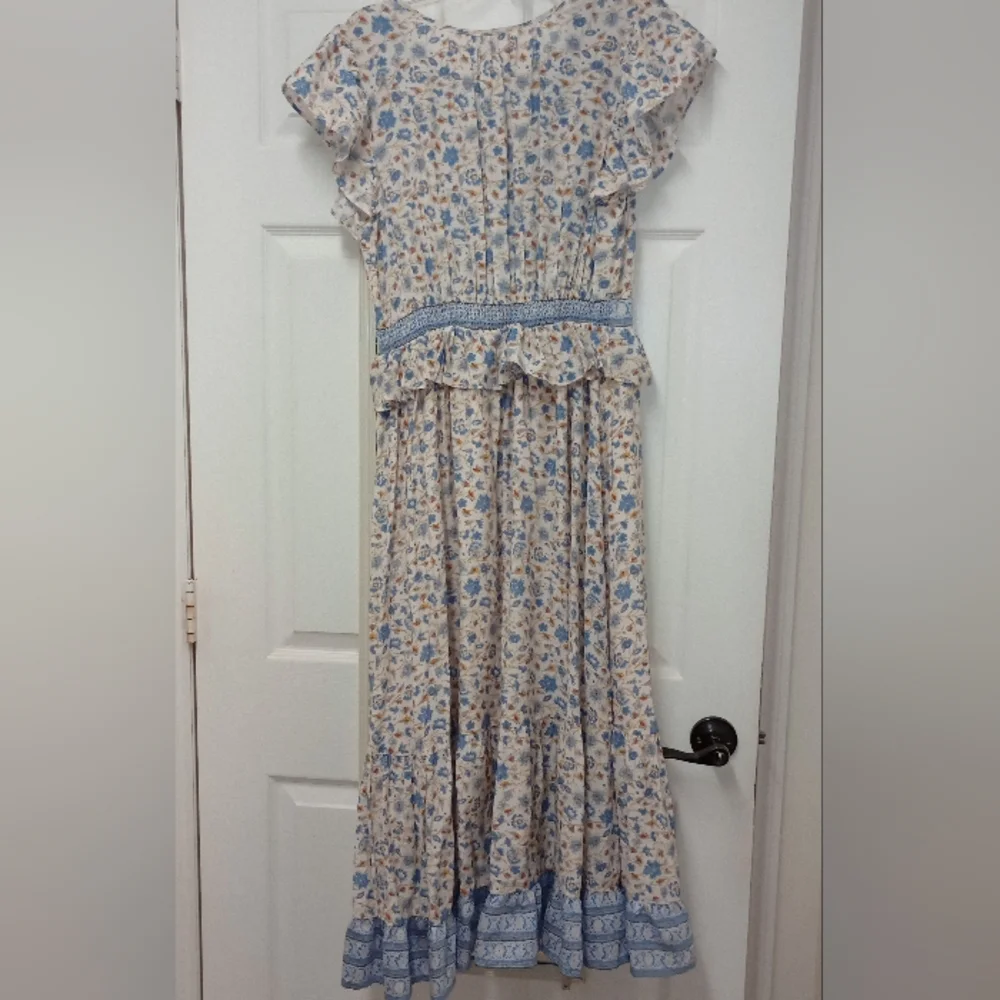 By The River Floral Blue and Cream Women's Dress - Picture 5 of 7